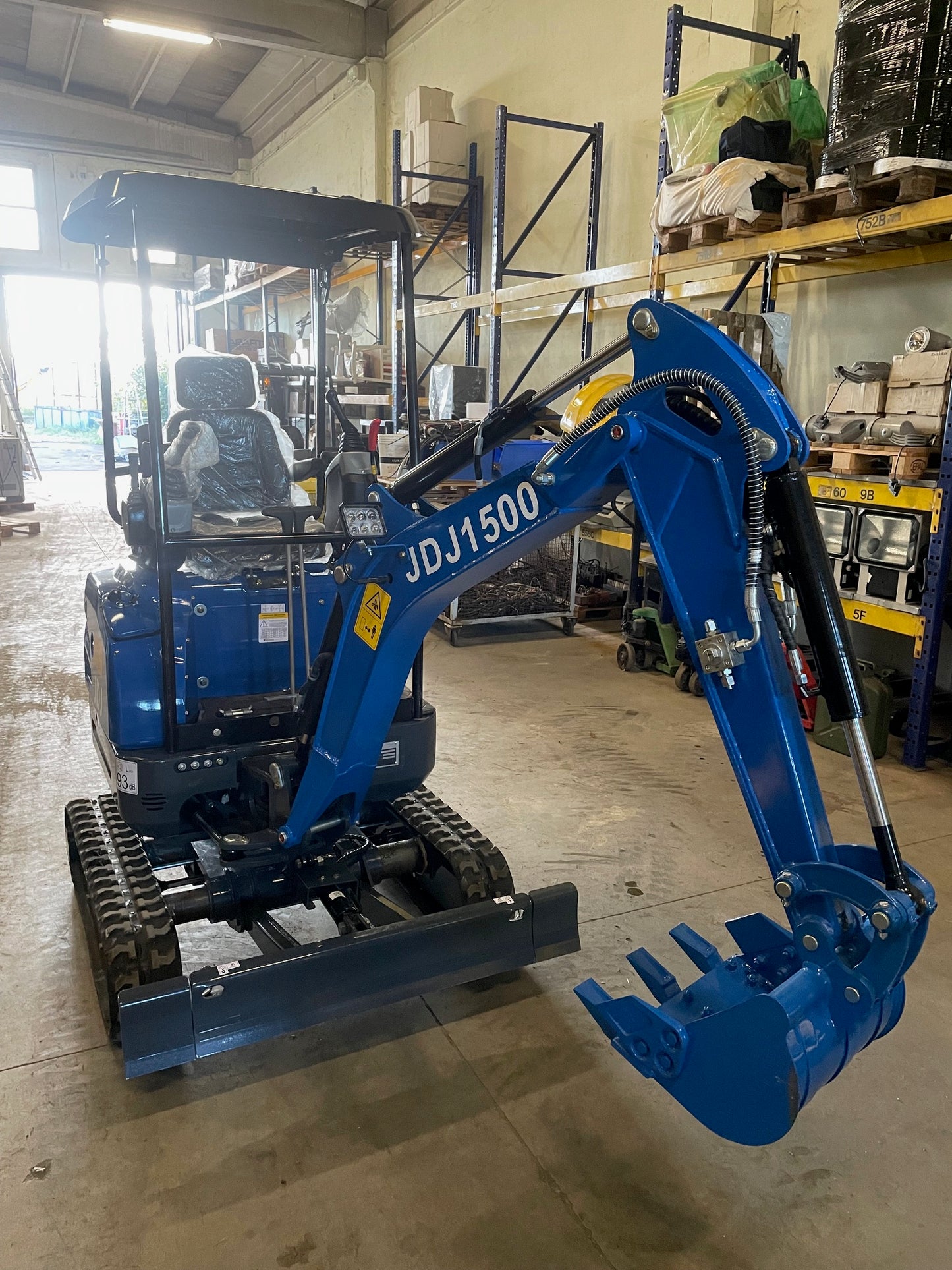 MiniEscavatore 15Qli Motore KUBOTA