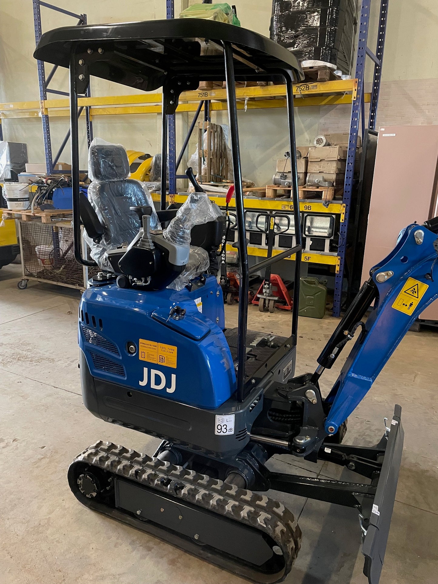 MiniEscavatore 15Qli Motore KUBOTA