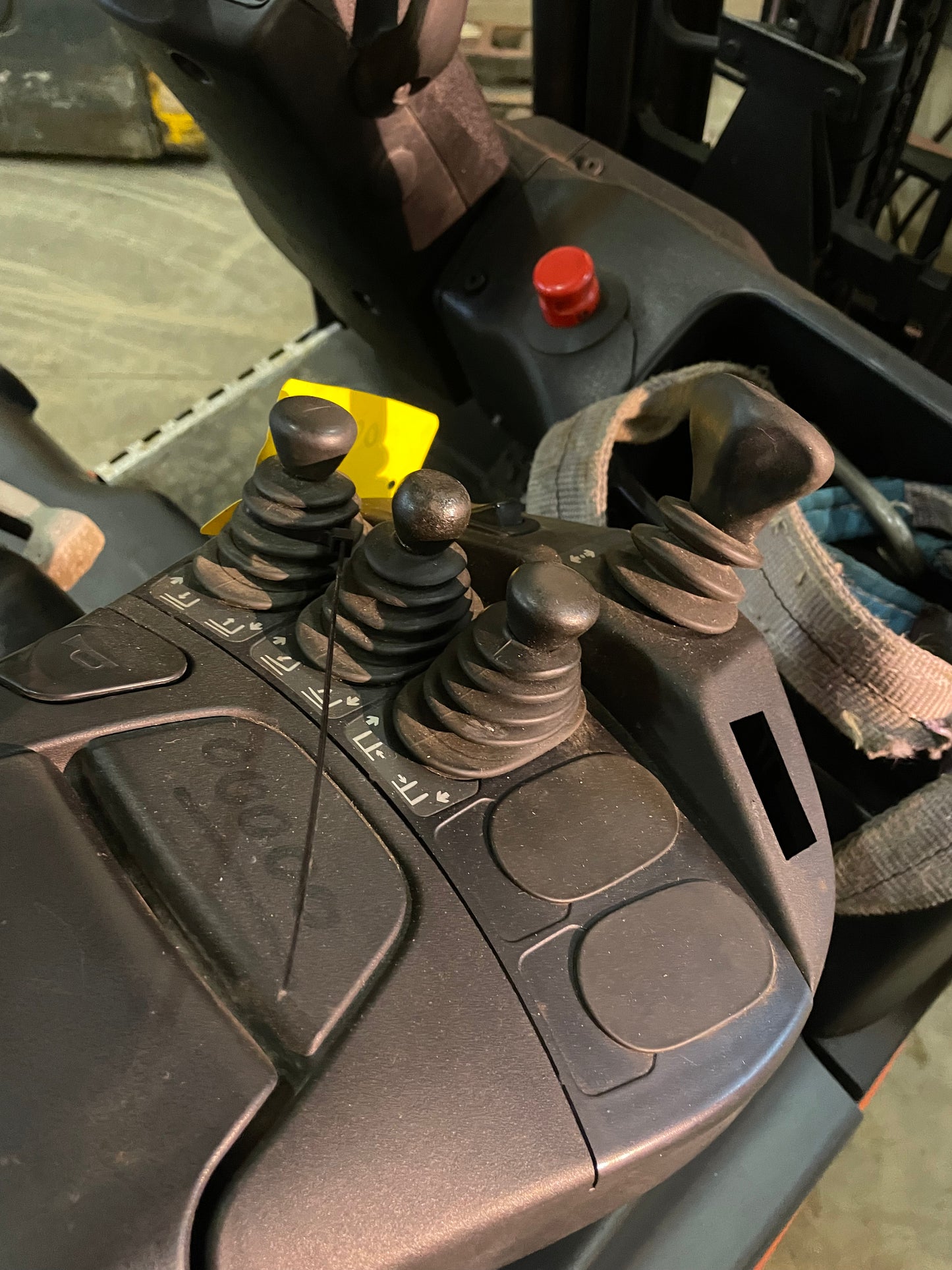 Carrello Elevatore LINDE E14-02 Anno 2018